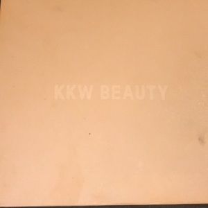 KKW beauty Medium Highlight and Contour Palette